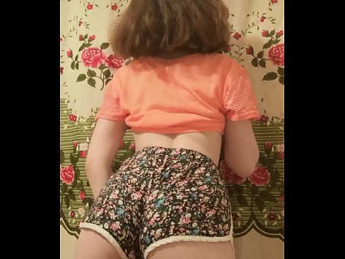 ❤️ सेक्सी तरुण बेब कॅमेऱ्यात तिची चड्डी काढत आहे ❤️ आमच्याकडे mr.pornobot.ru ️❤